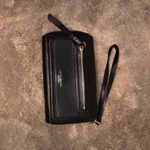 Henri Bendel Black wristlet